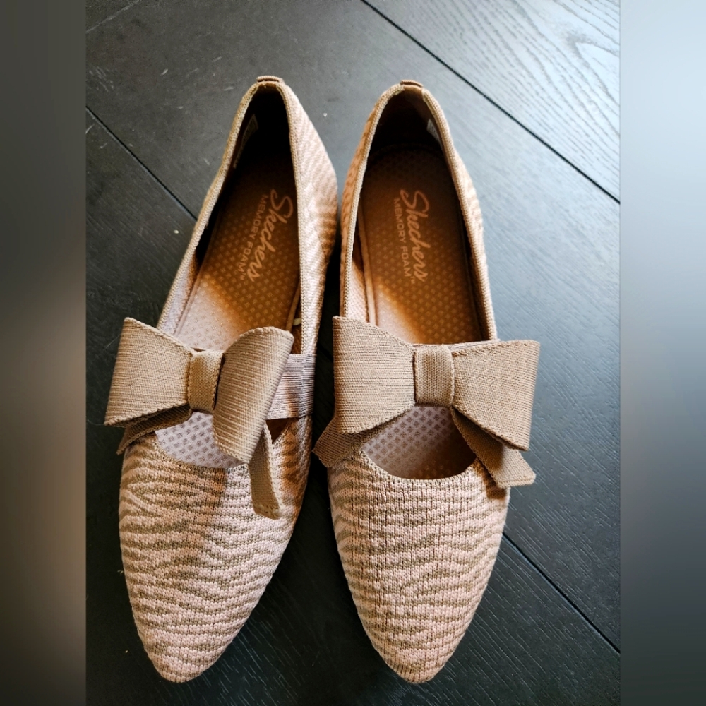 Skechers Memory Foam Slip On Shoe BRAND NEW